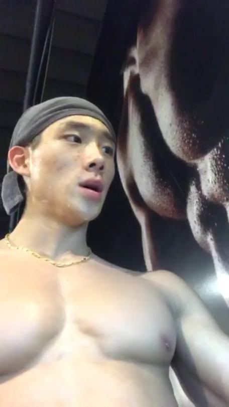 ถอดโชว์เรือนร่าง 1688