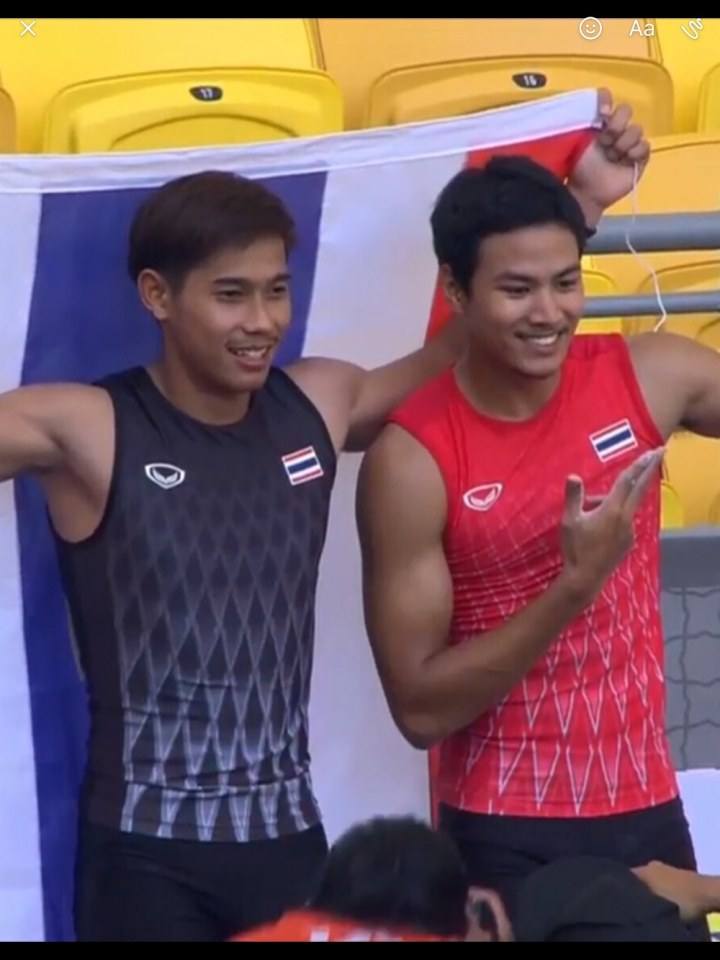 สองคนนี้ชื่ออะไรน่ารักดี