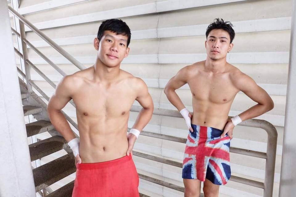 ผช&ชุดว่ายน้ำ