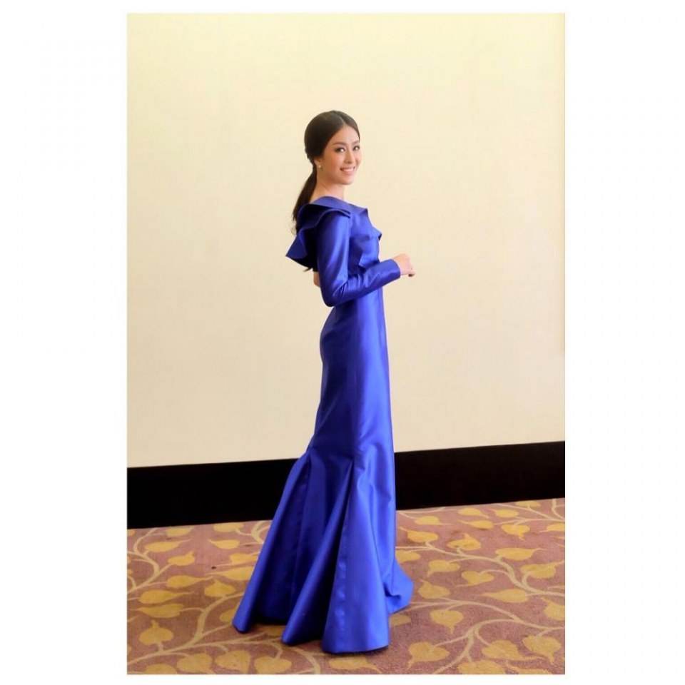 20ลุคดาราในชุดสีน้ำเงิน สวยเก๋หลายสไตล์