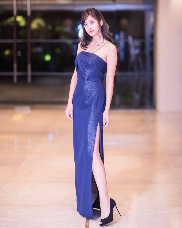 20ลุคดาราในชุดสีน้ำเงิน สวยเก๋หลายสไตล์