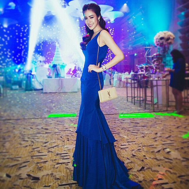 20ลุคดาราในชุดสีน้ำเงิน สวยเก๋หลายสไตล์