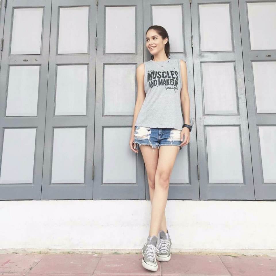 แฟชั่นผ้าใบ(ฉบับดารา)
