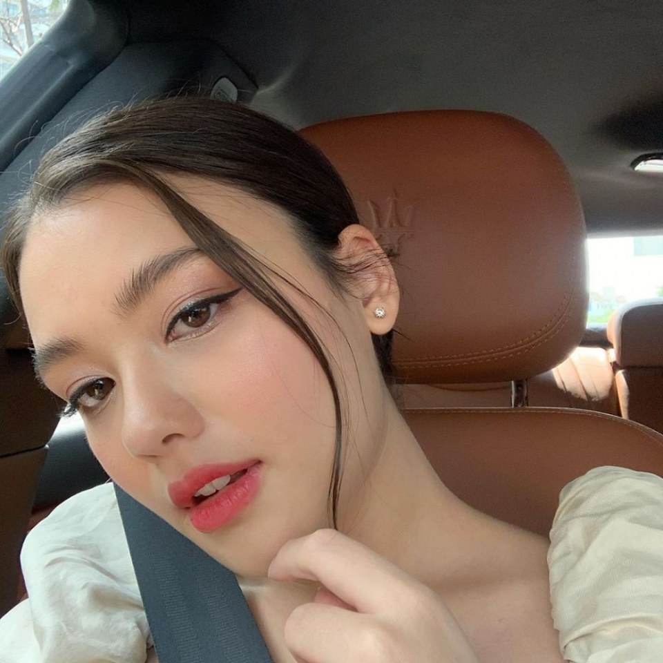 นาตาลี​ ป​ณ​า​ลี​ ลูกครึ่ง​ไทย-​อังกฤษ​