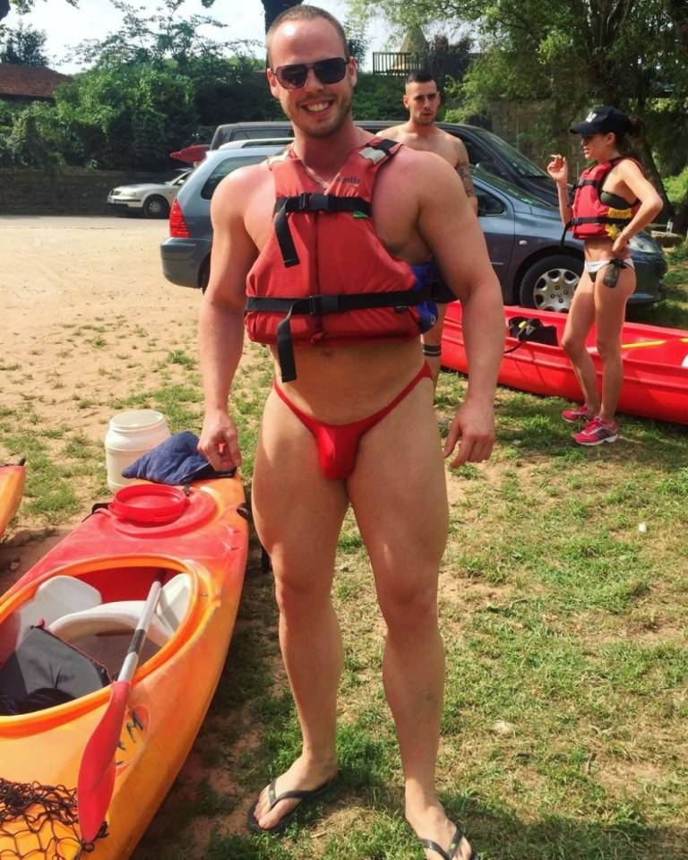 hot male 227 (18+)
