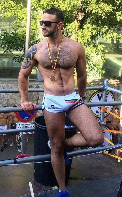 hot male 227 (18+)