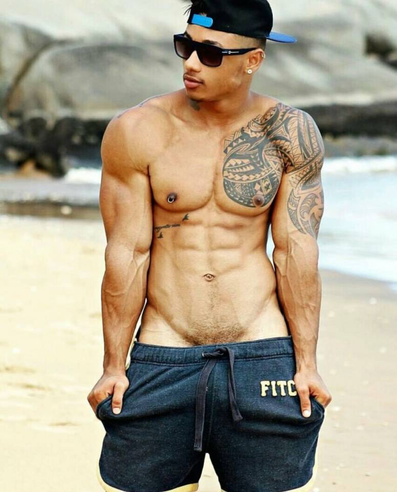 hot male 229 (18+)