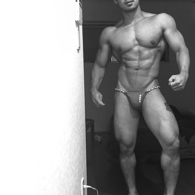 hot male 230 (18+)