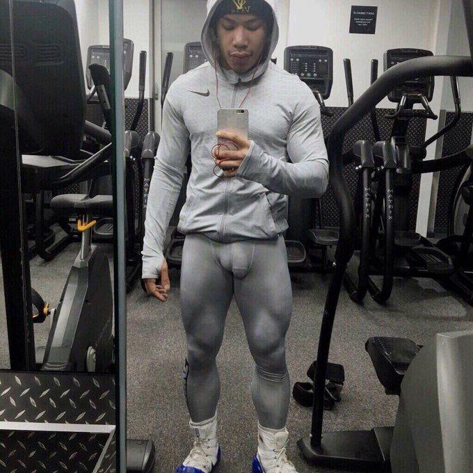 hot male 230 (18+)