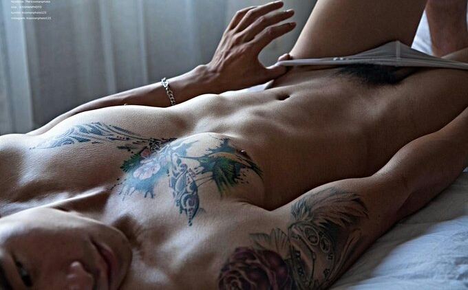 hot male 230 (18+)