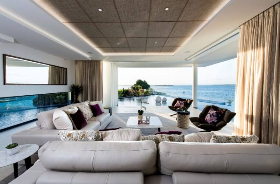 Lagoon House by Robin Payne
