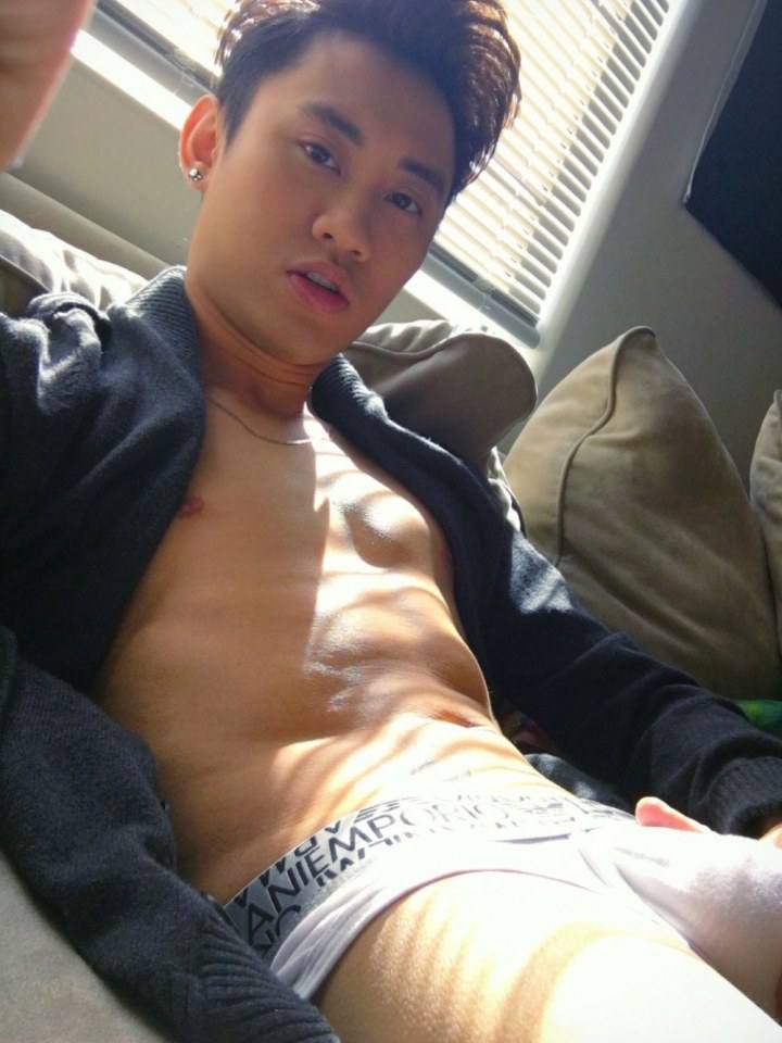 hot male 231 (18+)