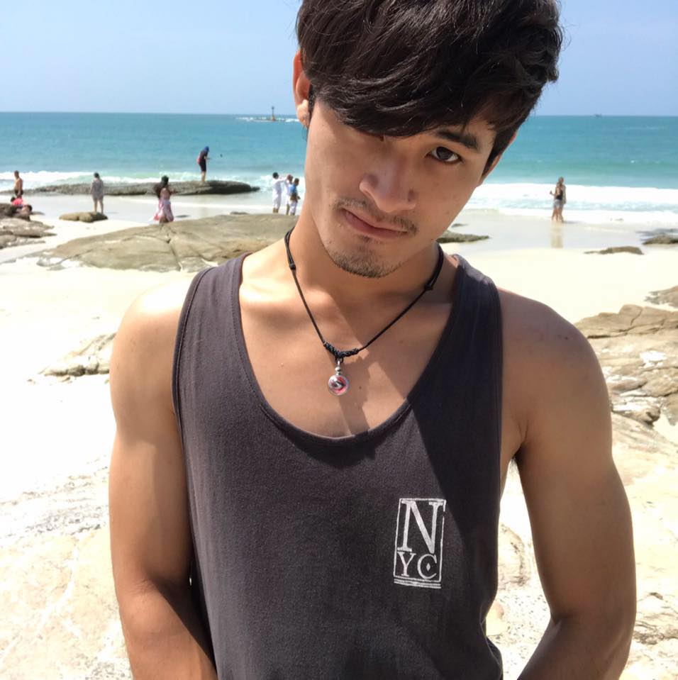 หนุ่มเข้มหล่อบ้านๆ แสบทรวง 032