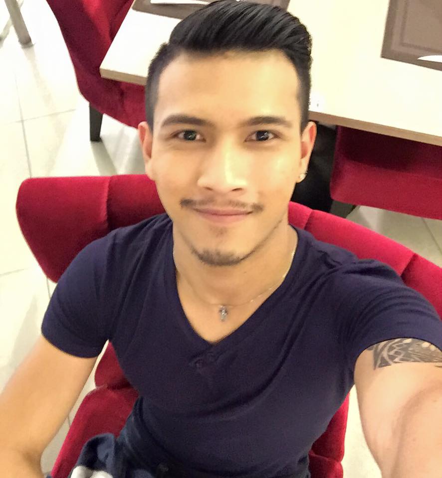 หนุ่มเข้มหล่อบ้านๆ แสบทรวง 034
