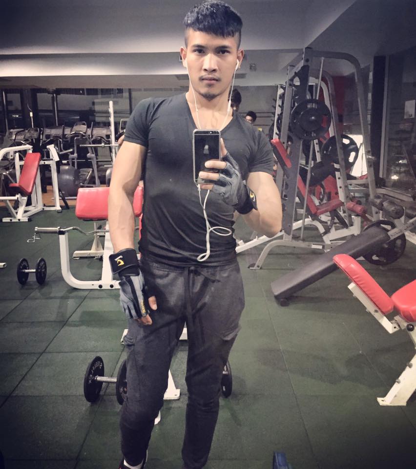 หนุ่มเข้มหล่อบ้านๆ แสบทรวง 034