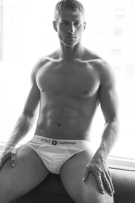 Hot guy in underwear 280