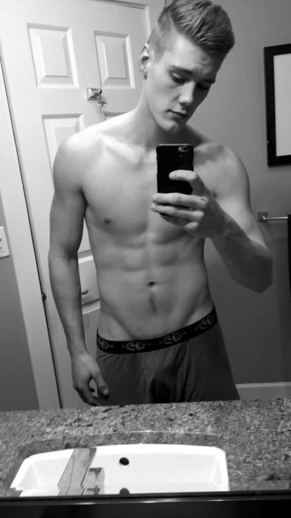 Hot guy in underwear 280