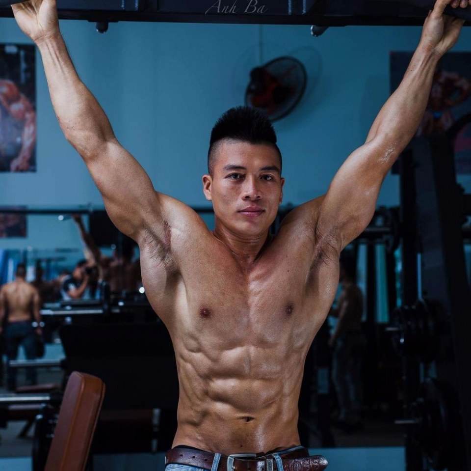 เลียนมอมไข่