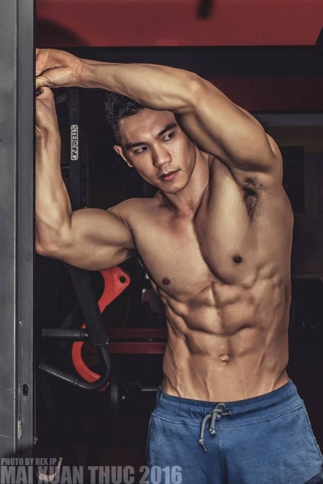 เลียนมอมไข่