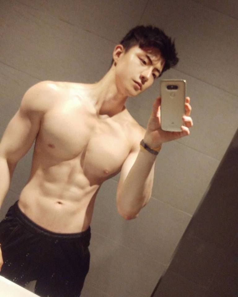 เลียนมอมไข่