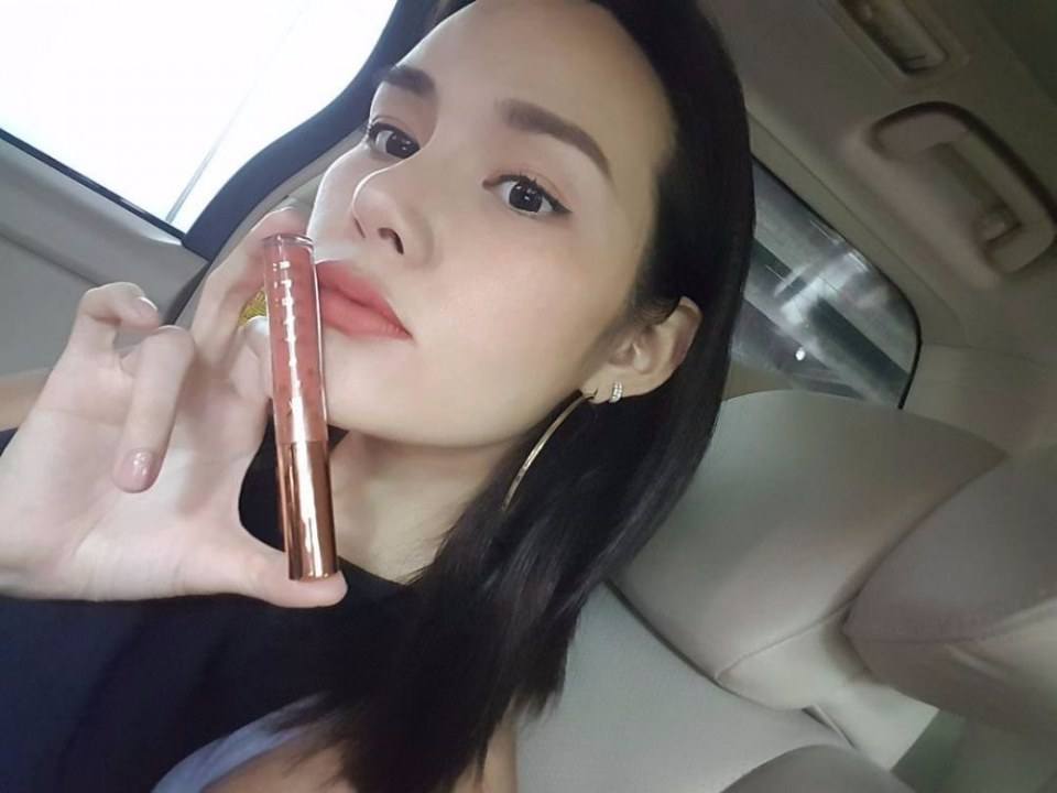 Keasy cosmetics by หญิง รฐา