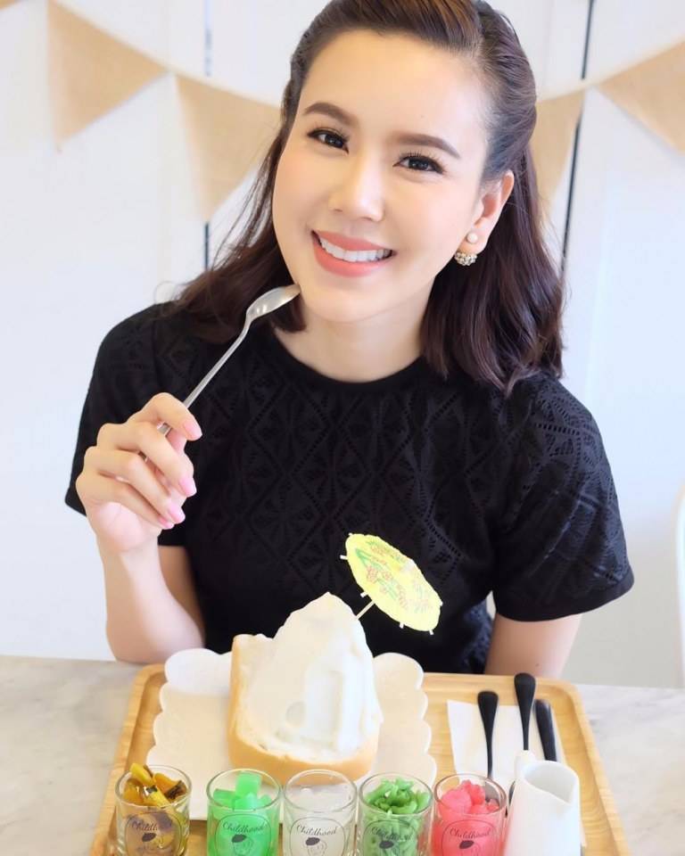 ธุรกิจอาหารดารา