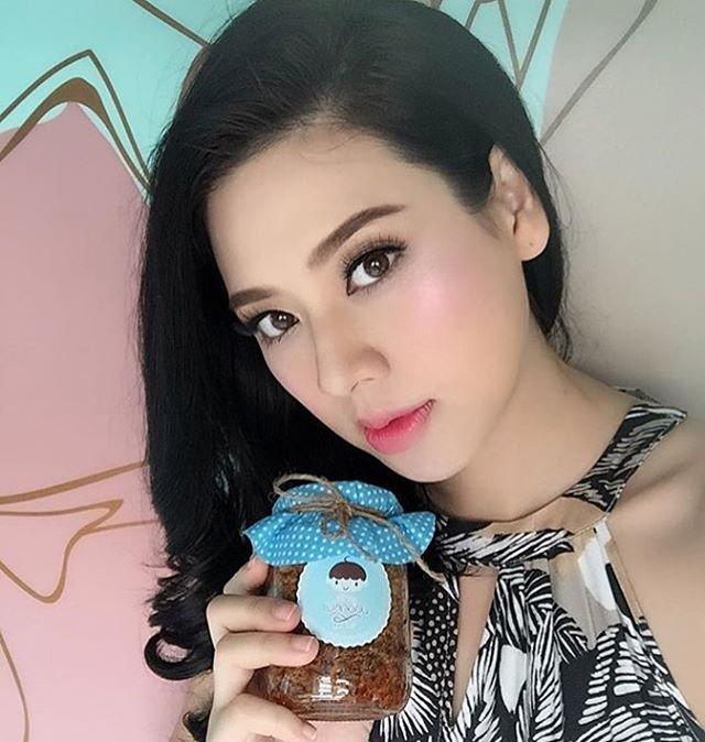 ธุรกิจอาหารดารา