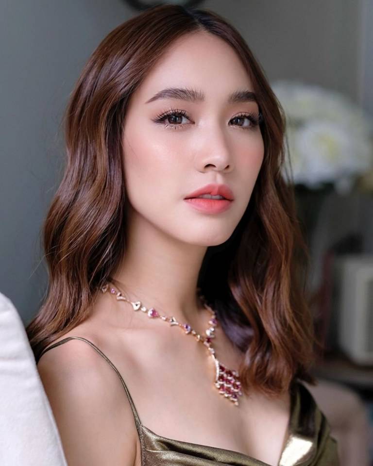 มีน พีชญา