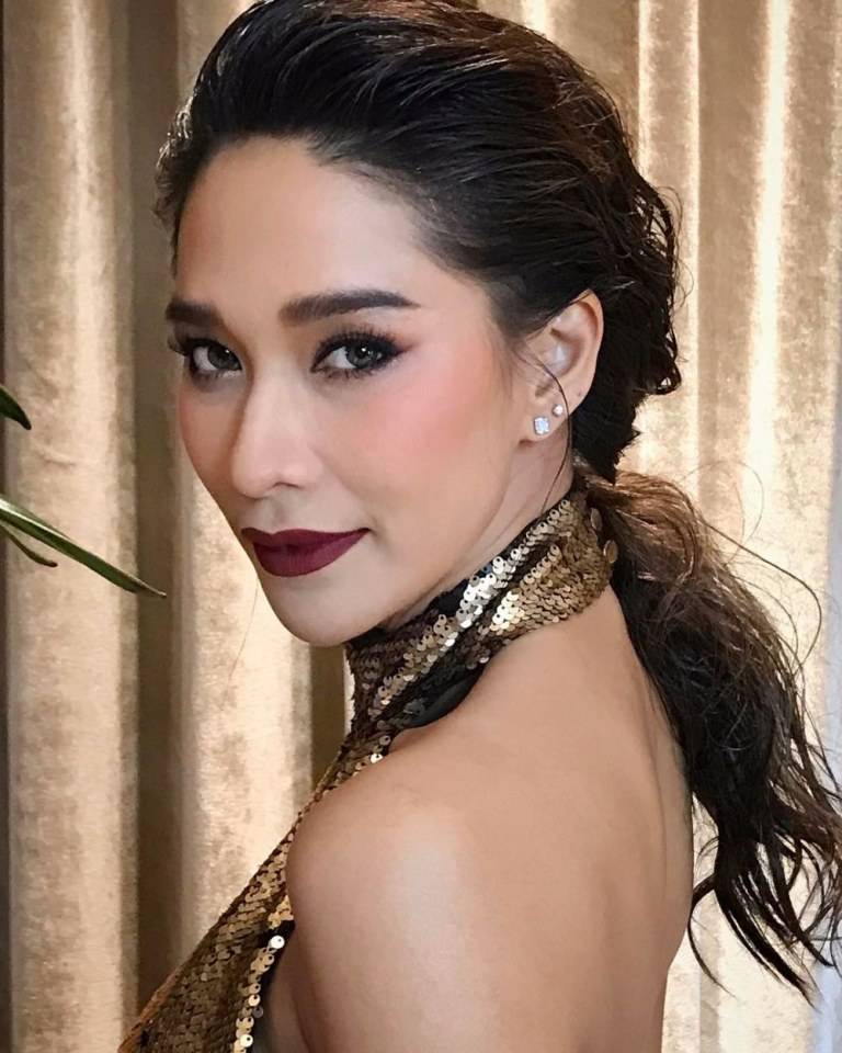 พลอย​ เฌอ​มาลย์​