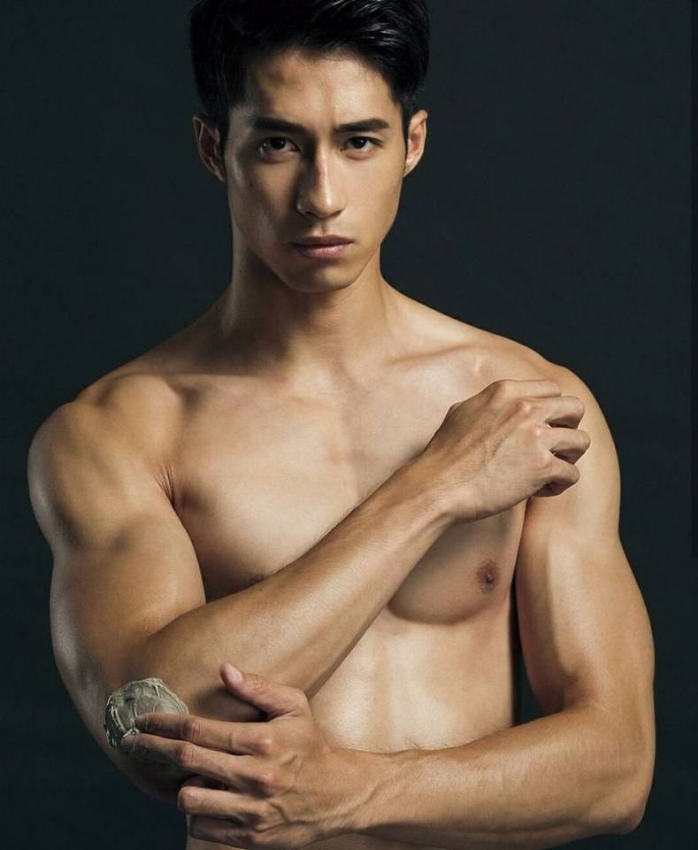 เข้มล่ำรุ่นหย่าย...