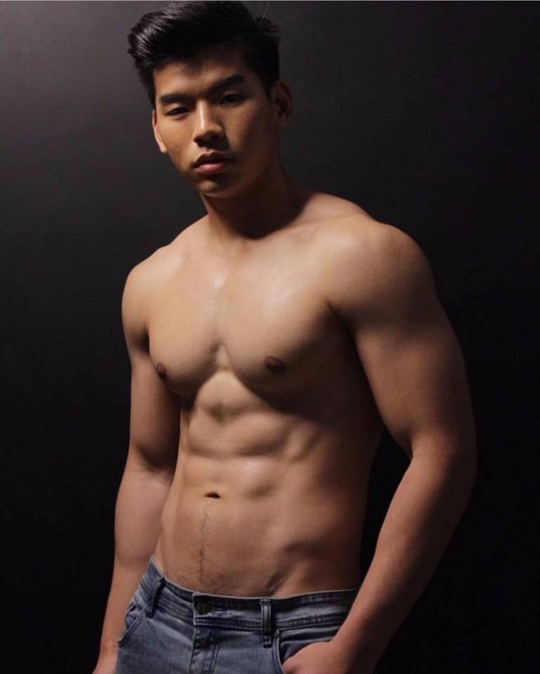 เข้มล่ำรุ่นหย่าย...
