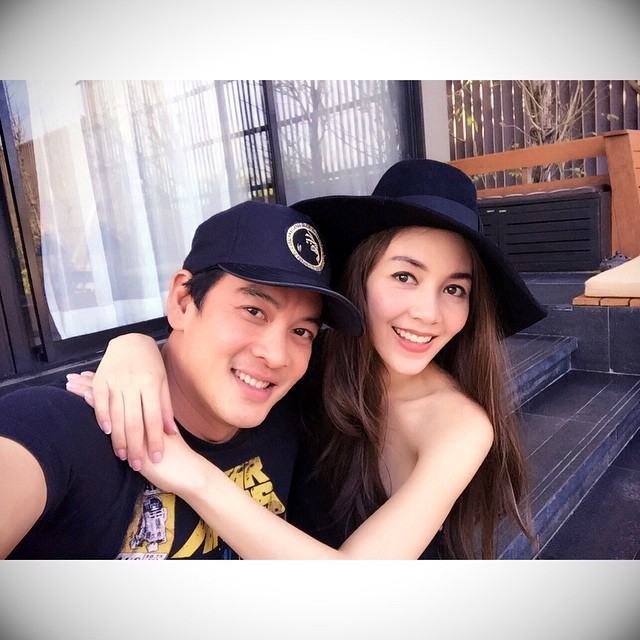 วุ้นเส้น-ชาคริส