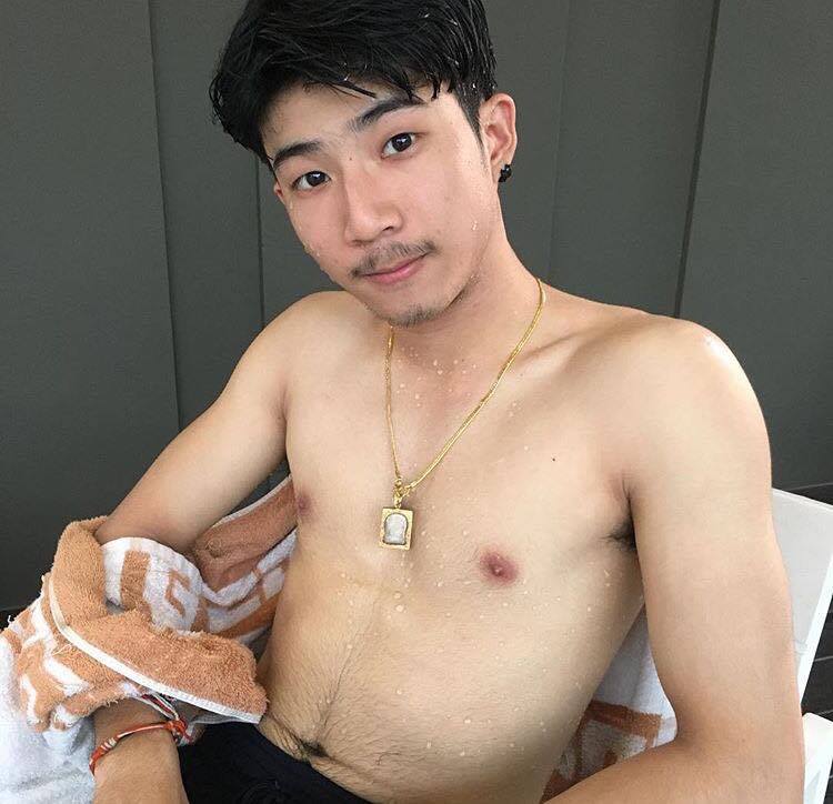 หุ่นแซ่บแต่เด็ก #1