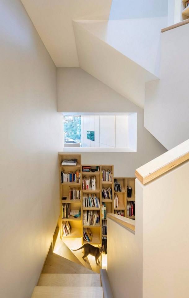 Simple House by Mohammad Yazdani