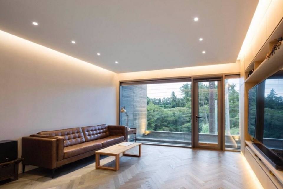 Simple House by Mohammad Yazdani