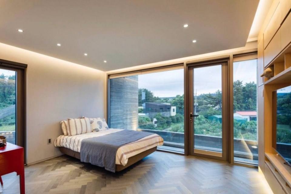 Simple House by Mohammad Yazdani