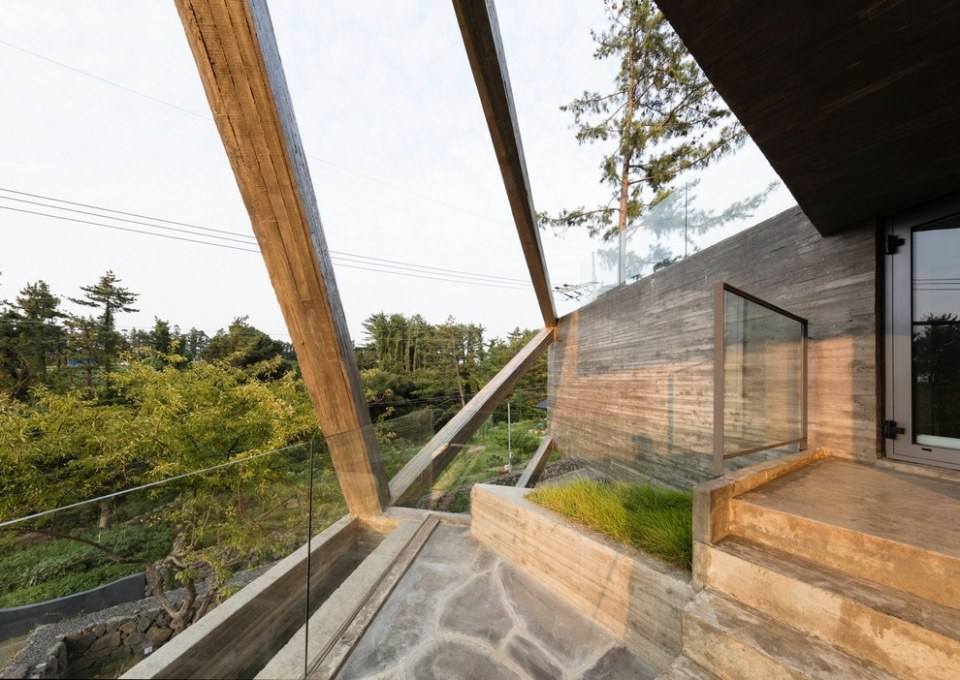 Simple House by Mohammad Yazdani