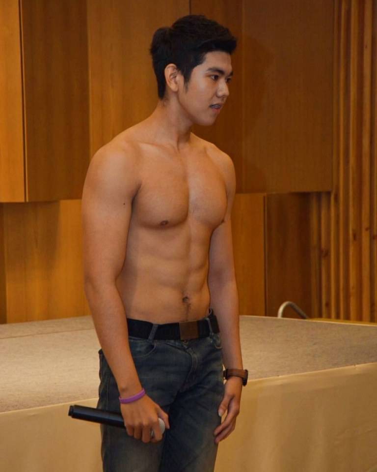 นี่คุณ!! ฉันบอกให้คุณหันมาไง 2,080