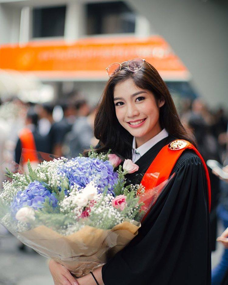 ดาราเรียบจบ#เอ็กแซ็กท์
