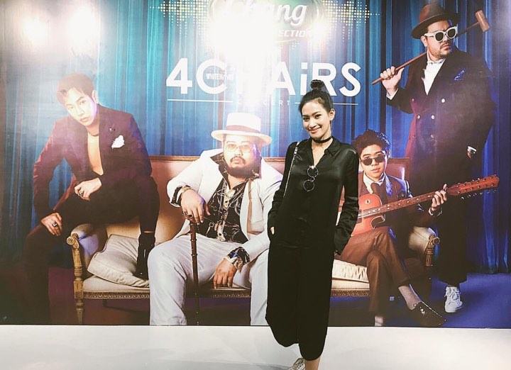 หรือจะกลายเป็นFashion Iconคนต่อไปของยุคนี้กับFashionการแต่งตัวสุดชิคของนักร้องสาวพริ้ม จันทร์ทิพท์ จะเปรี้ยวและเท่ขนาดไหนไปดู