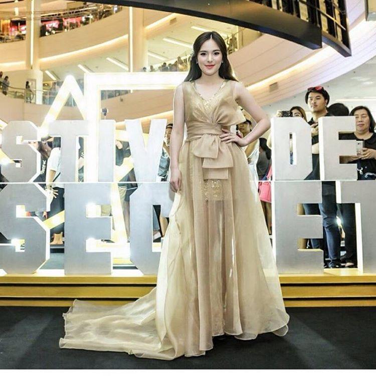 ราตรีสีทองดารา