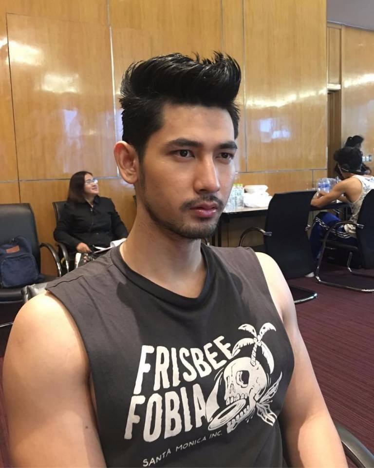 น้ำแตกทะลุทะลวง