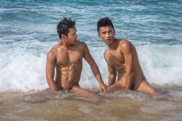 hot male 236 (18+)