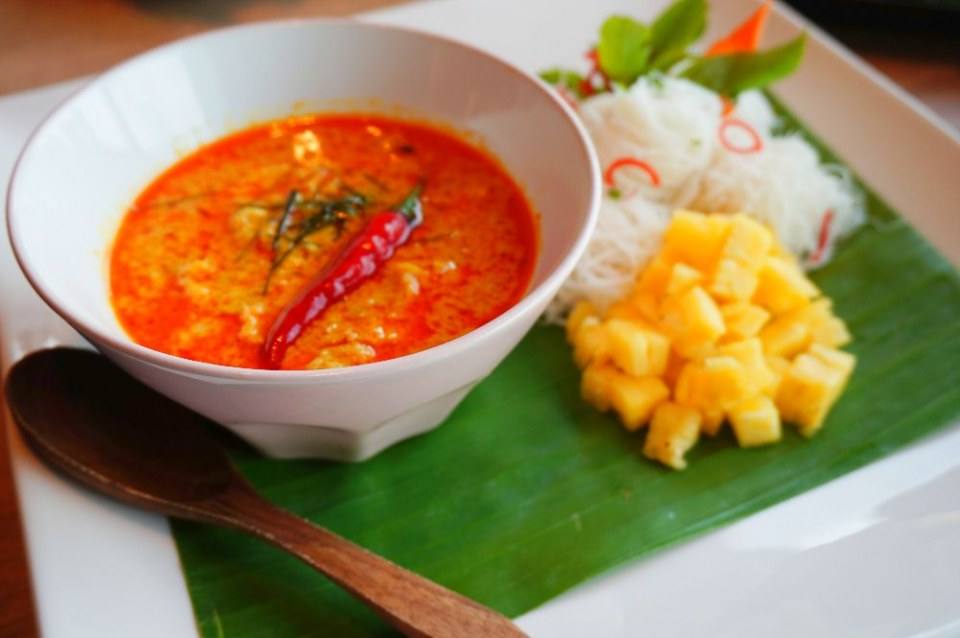 ร้านอาหารใต้ รสจัดจ้านถึงใจ Love Eat Bistro สาขาเซ็นทรัล เอ็มบาสซี่ บรรยากาศดีพร้อมวิวสวยๆ