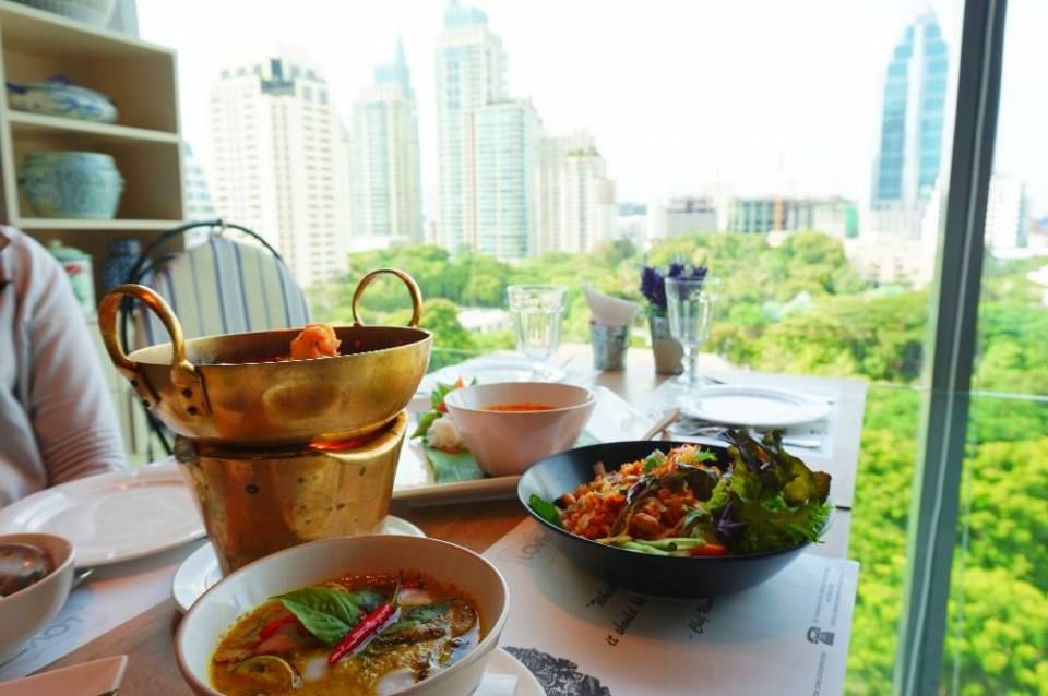 ร้านอาหารใต้ รสจัดจ้านถึงใจ Love Eat Bistro สาขาเซ็นทรัล เอ็มบาสซี่ บรรยากาศดีพร้อมวิวสวยๆ