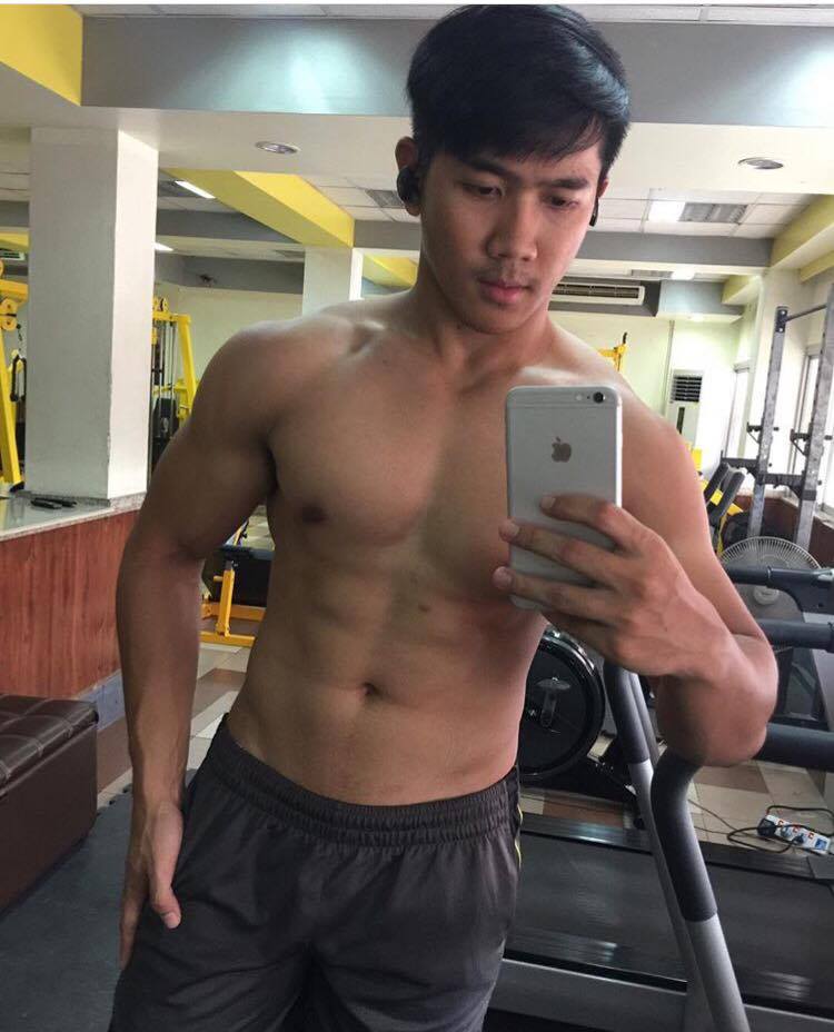 หนุ่มหมีน่ากอด ๐๐๒