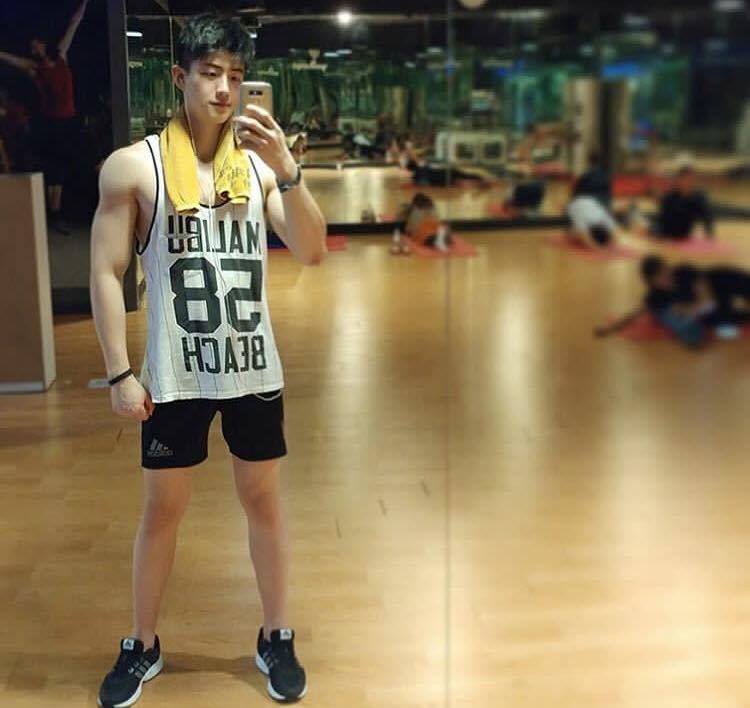 น้องเกาหุ่นน่าซบ ๔