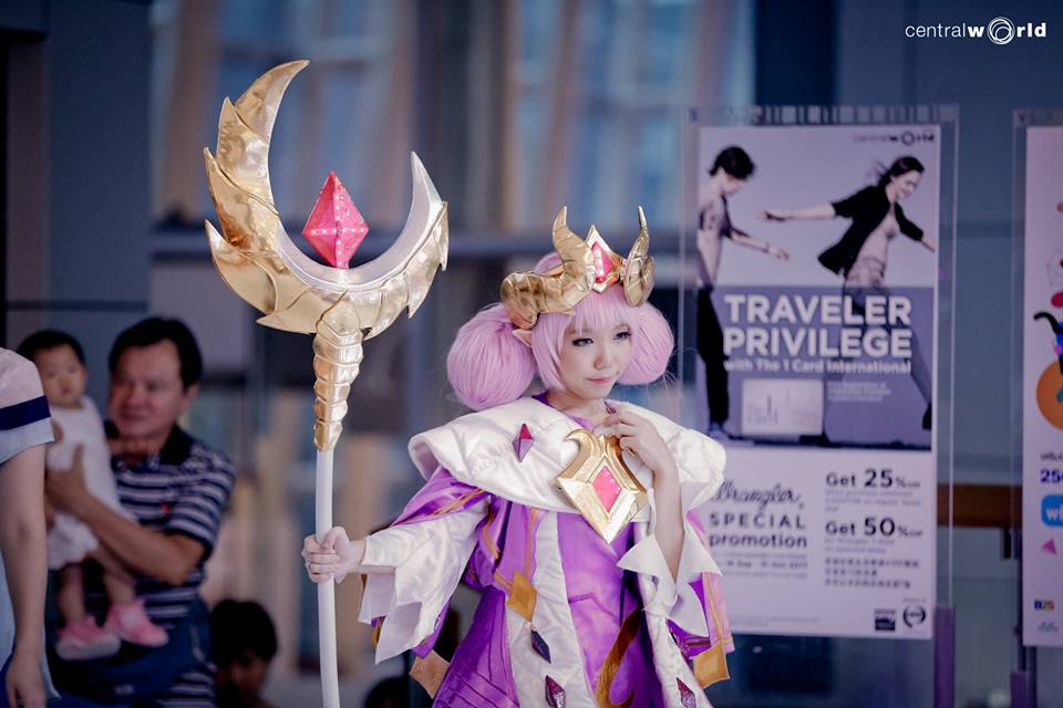 รวมรูปบรรดาคอส ROV ที่งาน Battle of Central World สวยหล่อน่ากดไลก์