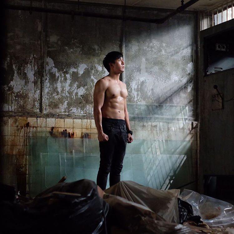 เกี๊ยก วัทธิกร ดาราหนุ่มหล่อ ขาวใส หุ่นเเซ่บ