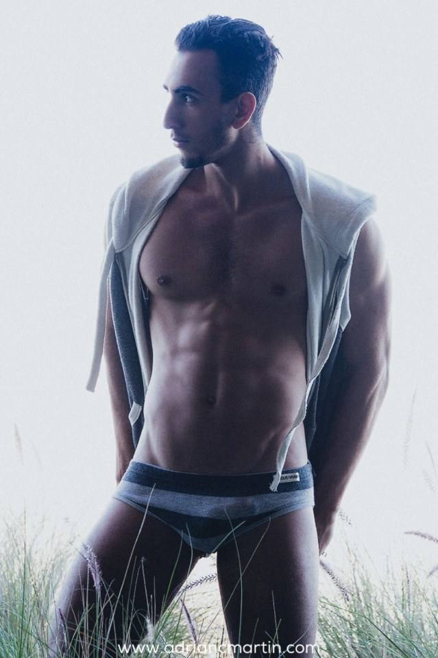 Hot guy in underwear 286